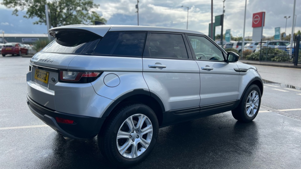 Land Rover Range Rover Evoque 2.0 TD4 SE Tech 5dr Auto Diesel Hatchback - Image 27