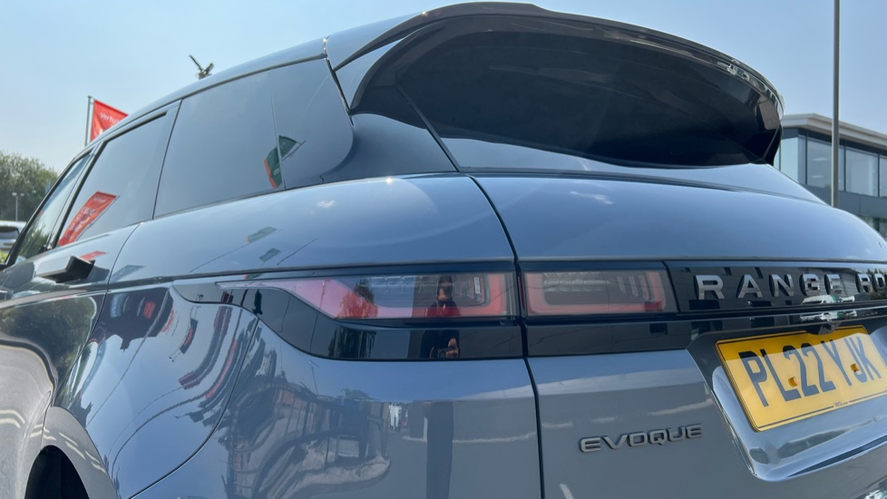 Land Rover Range Rover Evoque 2.0 D200 R-Dynamic S 5dr Auto Diesel Hatchback - Image 19