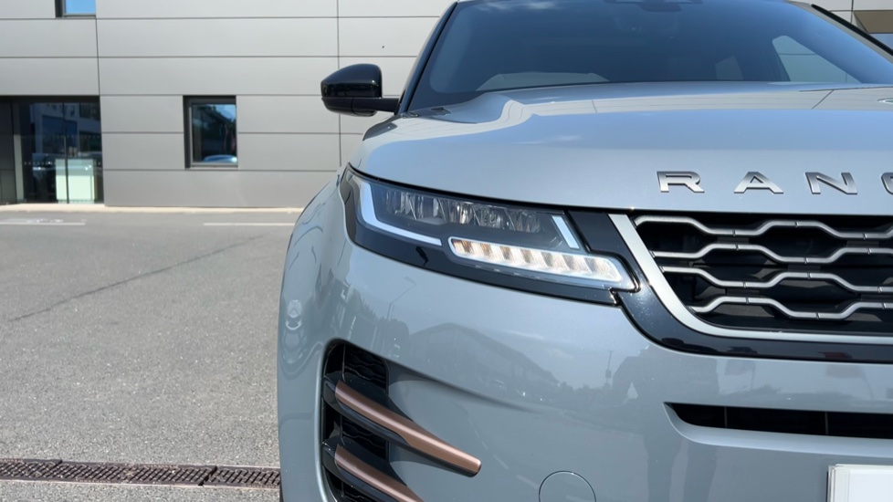 Land Rover Range Rover Evoque 2.0 D200 R-Dynamic S 5dr Auto Diesel Hatchback - Image 29