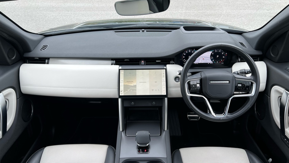 Land Rover Discovery Sport 2.0 P250 Dynamic HSE 5dr Auto [7 Seat] Petrol Station Wagon - Image 9