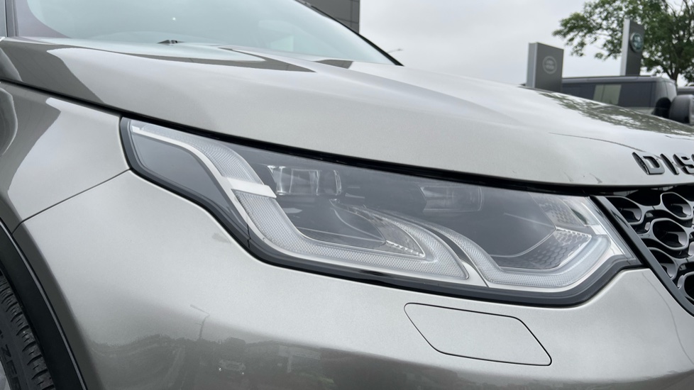 Land Rover Discovery Sport 2.0 P250 Dynamic HSE 5dr Auto [7 Seat] Petrol Station Wagon - Image 17