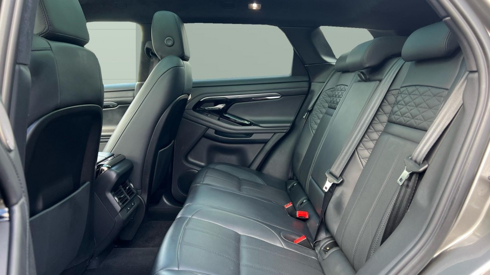 Land Rover Range Rover Evoque 1.5 P300e Autobiography 5dr Auto Hatchback - Image 4