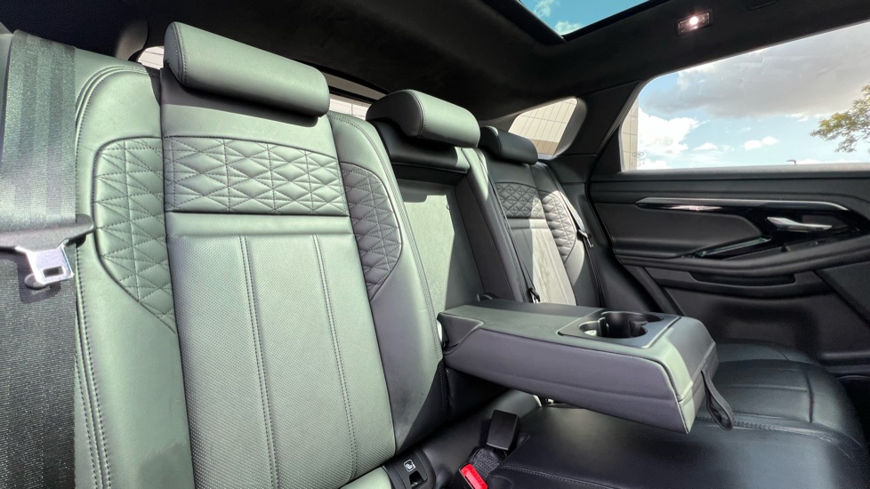 Land Rover Range Rover Evoque 1.5 P300e Autobiography 5dr Auto Hatchback - Image 33