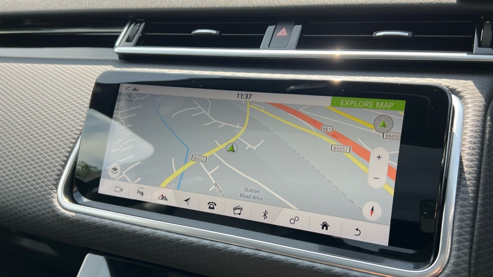 Land Rover Range Rover Velar 2.0 D180 R-Dynamic S 5dr Auto Diesel Estate - Image 11