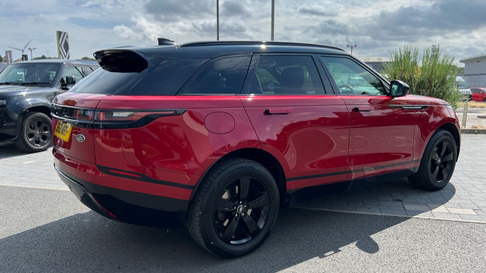 Land Rover Range Rover Velar 2.0 D180 R-Dynamic S 5dr Auto Diesel Estate - Image 27