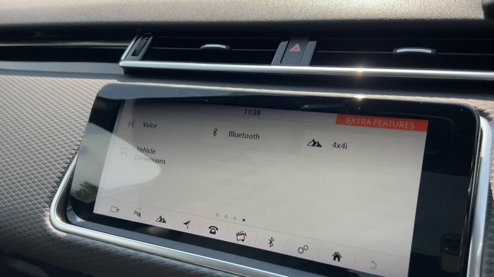 Land Rover Range Rover Velar 2.0 D180 R-Dynamic S 5dr Auto Diesel Estate - Image 40
