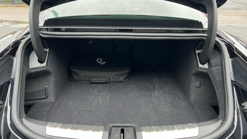 Porsche Taycan 350kW 93kWh 4dr RWD Auto Electric Saloon - Image 10