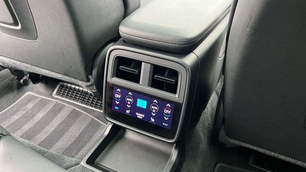 Porsche Taycan 350kW 93kWh 4dr RWD Auto Electric Saloon - Image 18
