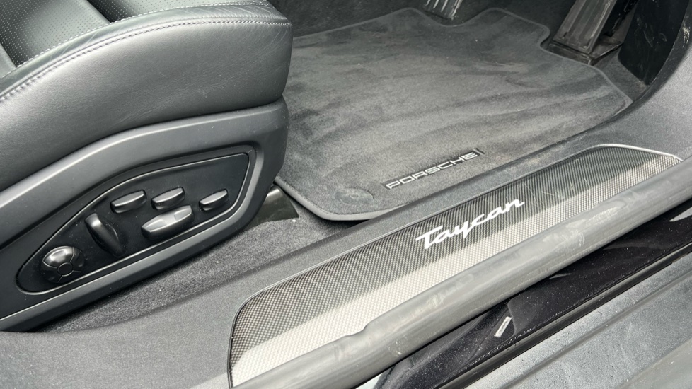 Porsche Taycan 350kW 93kWh 4dr RWD Auto Electric Saloon - Image 37