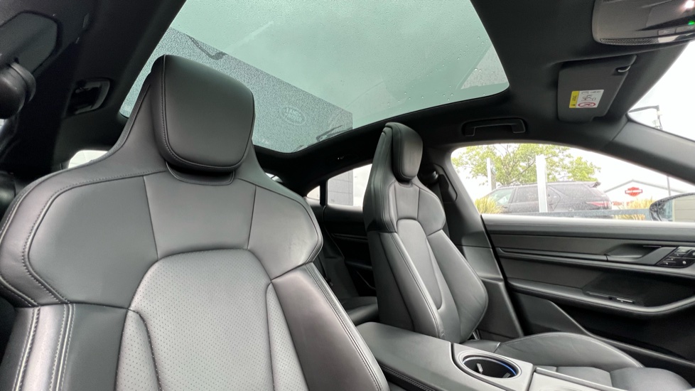 Porsche Taycan 350kW 93kWh 4dr RWD Auto Electric Saloon - Image 38