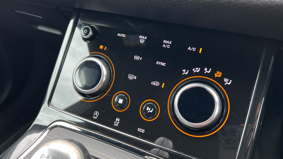 Land Rover Range Rover Evoque 2.0 D150 R-Dynamic S 5dr 2WD Diesel Hatchback - Image 41