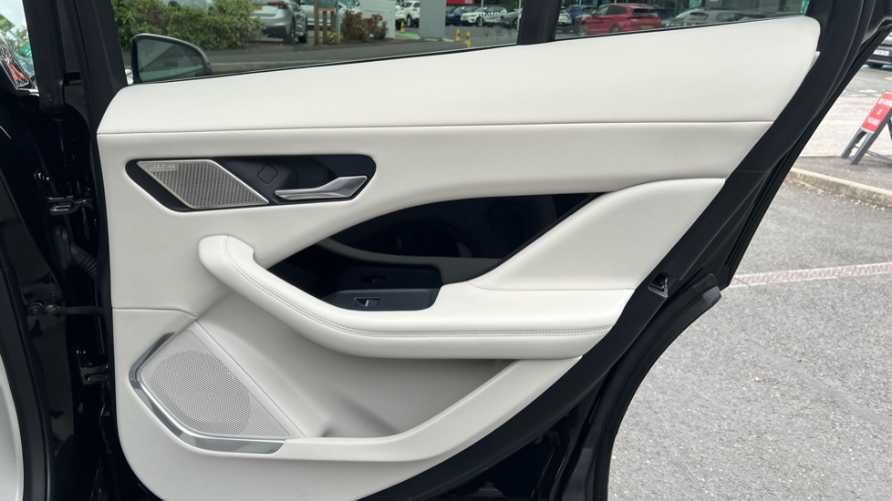 Jaguar I-Pace 294kW EV400 Sport 90kWh 5dr Auto Electric Estate - Image 31