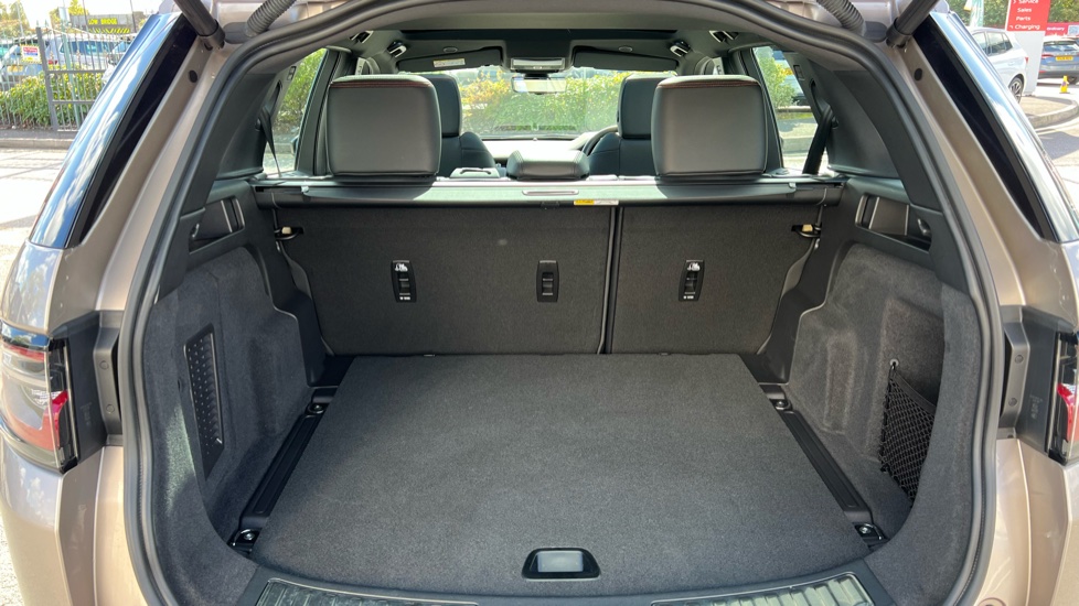 Land Rover Discovery Sport 1.5 P300e Urban Edition 5dr Auto [5 Seat] Station Wagon - Image 10