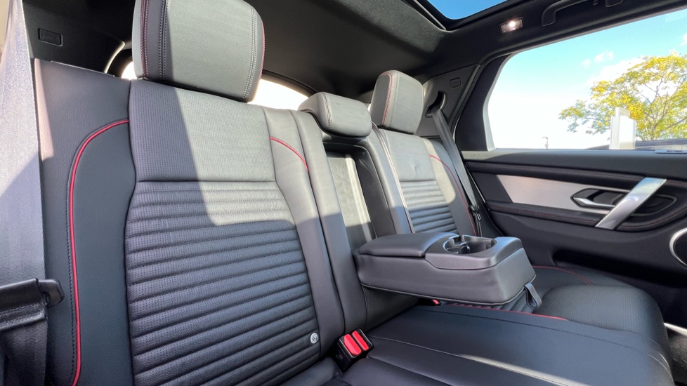 Land Rover Discovery Sport 1.5 P300e Urban Edition 5dr Auto [5 Seat] Station Wagon - Image 32