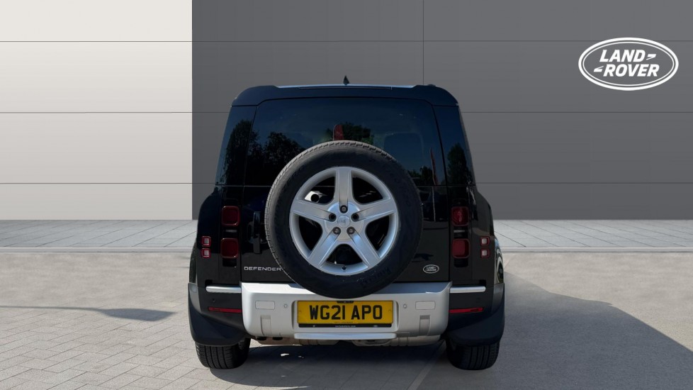 Land Rover Defender 3.0 D250 SE 110 5dr Auto Diesel Estate - Image 6