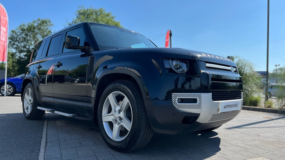 Land Rover Defender 3.0 D250 SE 110 5dr Auto Diesel Estate - Image 25
