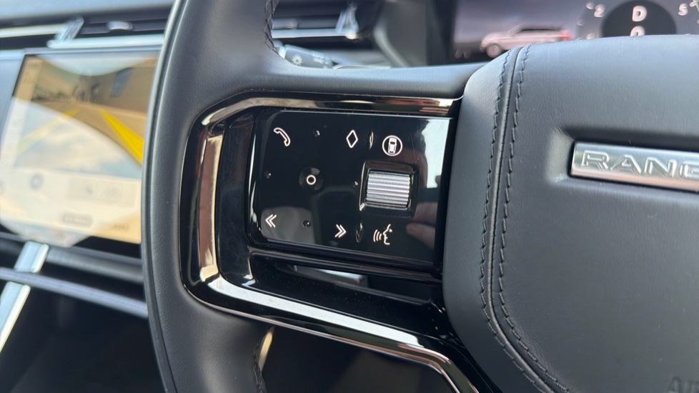 Land Rover Range Rover Velar 2.0 P250 Dynamic HSE 5dr Auto Petrol Estate - Image 30
