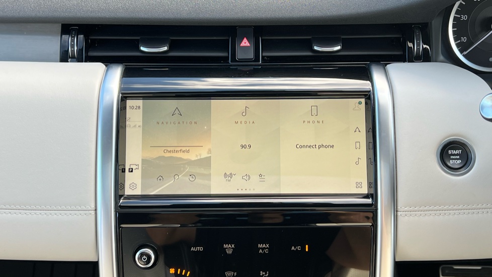Land Rover Discovery Sport 1.5 P300e R-Dynamic HSE 5dr Auto [5 Seat] Station Wagon - Image 14