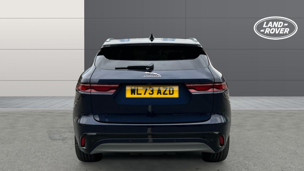 Jaguar F-Pace 2.0 P400e R-Dynamic S 5dr Auto AWD Estate - Image 6