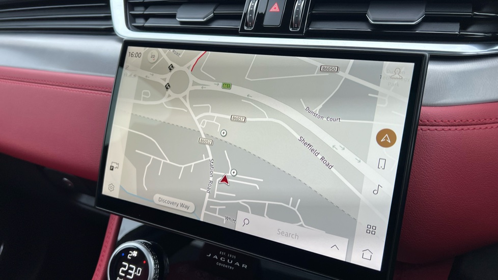 Jaguar F-Pace 2.0 P400e R-Dynamic S 5dr Auto AWD Estate - Image 11