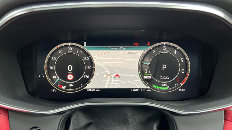 Jaguar F-Pace 2.0 P400e R-Dynamic S 5dr Auto AWD Estate - Image 16