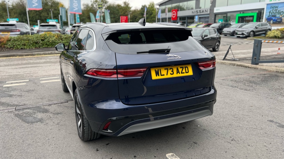 Jaguar F-Pace 2.0 P400e R-Dynamic S 5dr Auto AWD Estate - Image 28