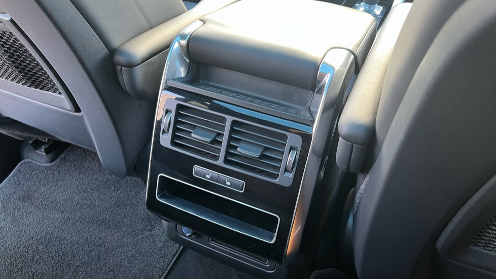 Land Rover Range Rover Sport 3.0 SDV6 [306] HSE 5dr Auto Diesel Estate - Image 18