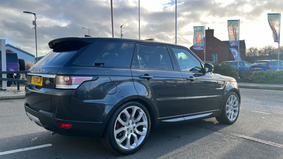 Land Rover Range Rover Sport 3.0 SDV6 [306] HSE 5dr Auto Diesel Estate - Image 27