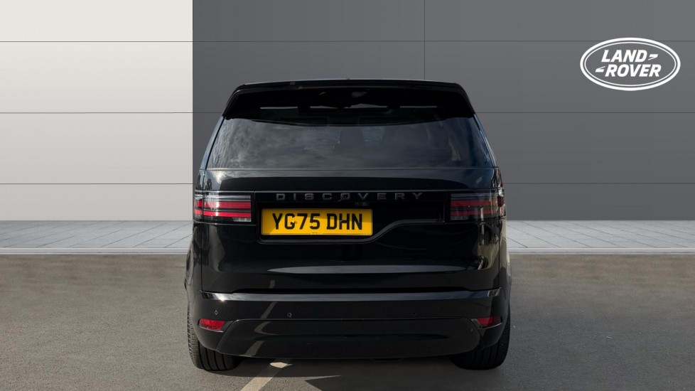 Land Rover Discovery 3.0 D350 Dynamic HSE 5dr Auto Diesel Station Wagon - Image 6