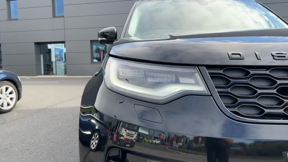 Land Rover Discovery 3.0 D350 Dynamic HSE 5dr Auto Diesel Station Wagon - Image 30