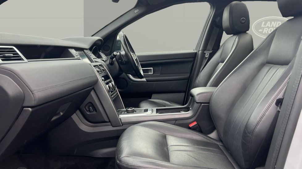Land Rover Discovery Sport 2.0 TD4 180 Landmark 5dr Auto Diesel Station Wagon - Image 3