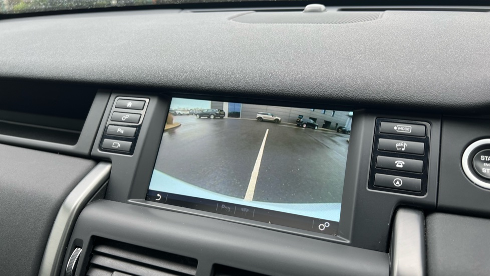 Land Rover Discovery Sport 2.0 TD4 180 Landmark 5dr Auto Diesel Station Wagon - Image 12