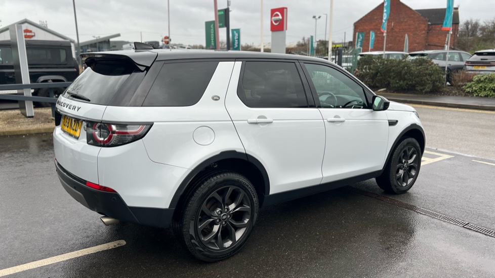 Land Rover Discovery Sport 2.0 TD4 180 Landmark 5dr Auto Diesel Station Wagon - Image 27