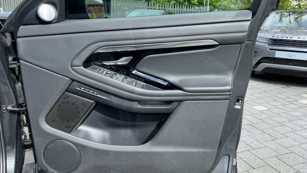 Land Rover Range Rover Evoque 2.0 D180 R-Dynamic HSE 5dr Auto Diesel Hatchback - Image 34