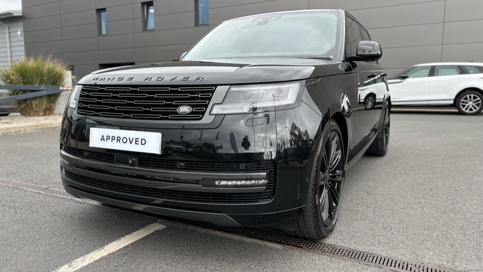 Land Rover Range Rover 3.0 D300 Edition 4dr Auto Diesel Estate - Image 24