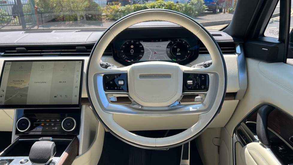 Land Rover Range Rover 3.0 P440e HSE 4dr Auto Estate - Image 15