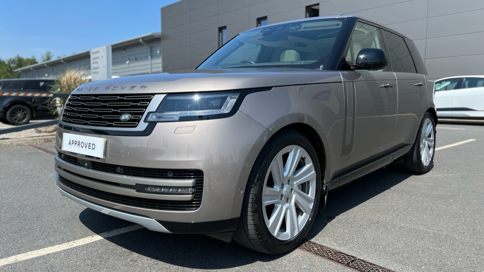 Land Rover Range Rover 3.0 P440e HSE 4dr Auto Estate - Image 24