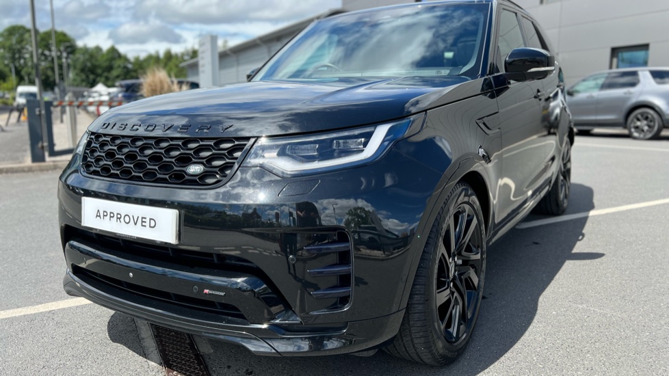 Land Rover Discovery 3.0 D300 R-Dynamic HSE 5dr Auto Diesel Station Wagon - Image 24