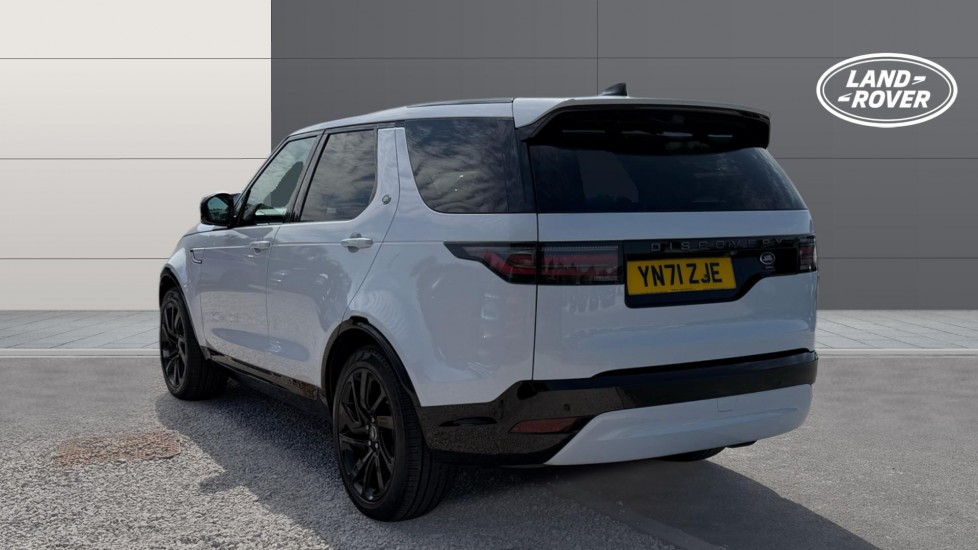 Land Rover Discovery 3.0 D300 R-Dynamic HSE 5dr Auto Diesel Station Wagon - Image 2