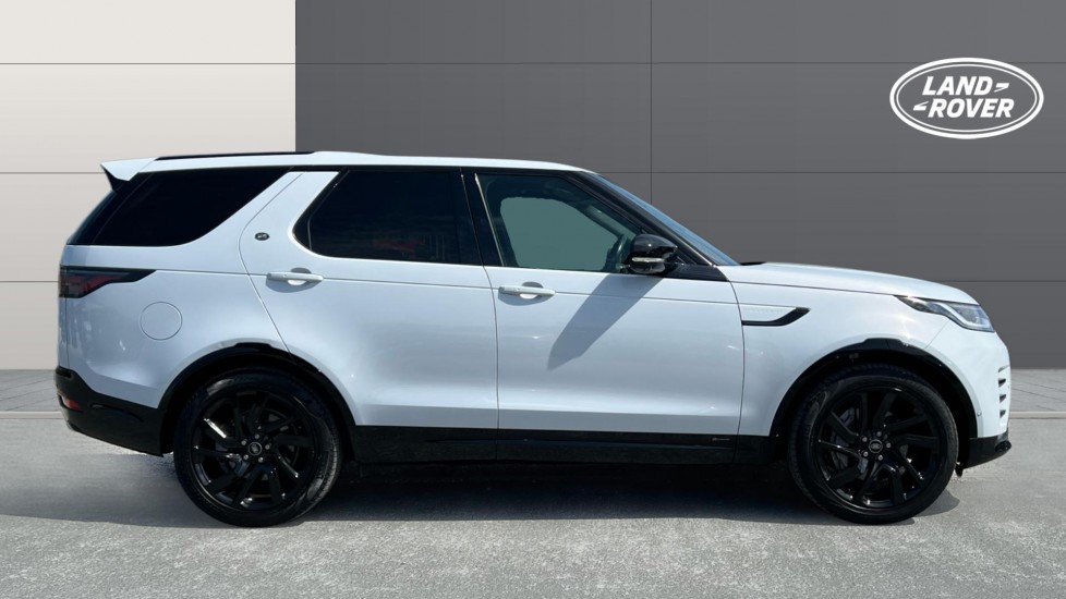 Land Rover Discovery 3.0 D300 R-Dynamic HSE 5dr Auto Diesel Station Wagon - Image 5