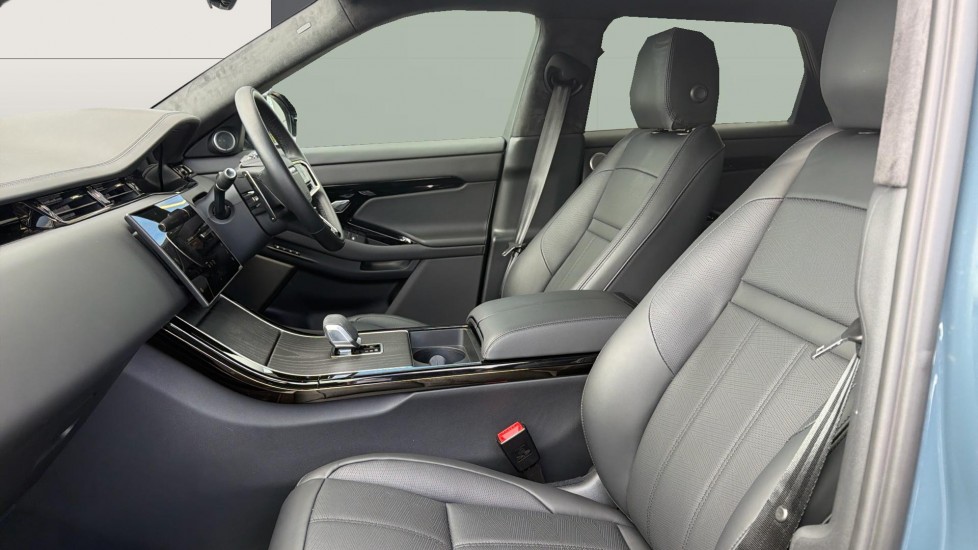 Land Rover Range Rover Evoque 2.0 D200 Autobiography 5dr Auto [Revised] Diesel Hatchback - Image 3
