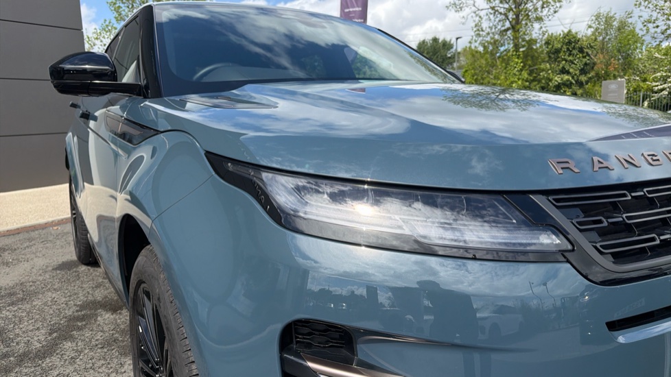 Land Rover Range Rover Evoque 2.0 D200 Autobiography 5dr Auto [Revised] Diesel Hatchback - Image 17