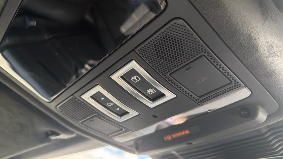 Land Rover Range Rover Evoque 2.0 D200 Autobiography 5dr Auto [Revised] Diesel Hatchback - Image 32