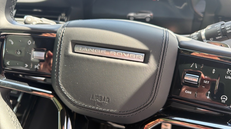 Land Rover Range Rover Evoque 2.0 D200 Autobiography 5dr Auto [Revised] Diesel Hatchback - Image 36