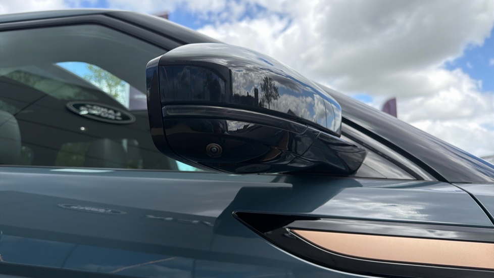 Land Rover Range Rover Evoque 2.0 D200 Autobiography 5dr Auto [Revised] Diesel Hatchback - Image 41