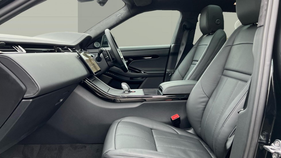 Land Rover Range Rover Evoque 1.5 P270e Autobiography 5dr Auto Hatchback - Image 3