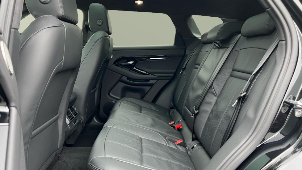 Land Rover Range Rover Evoque 1.5 P270e Autobiography 5dr Auto Hatchback - Image 4