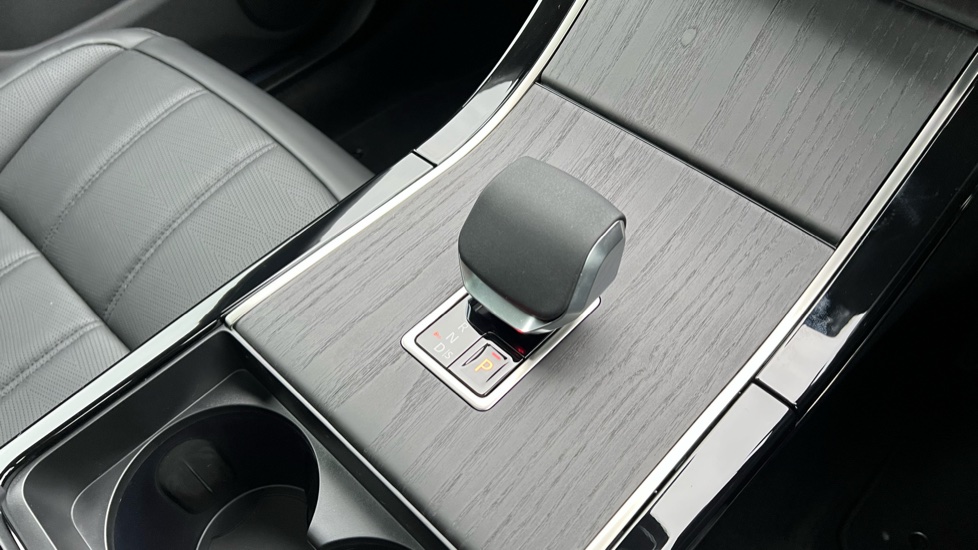 Land Rover Range Rover Evoque 1.5 P270e Autobiography 5dr Auto Hatchback - Image 13