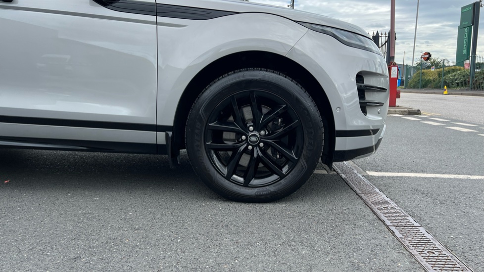 Land Rover Range Rover Evoque 2.0 D200 Edition 5dr Auto Diesel Hatchback - Image 8