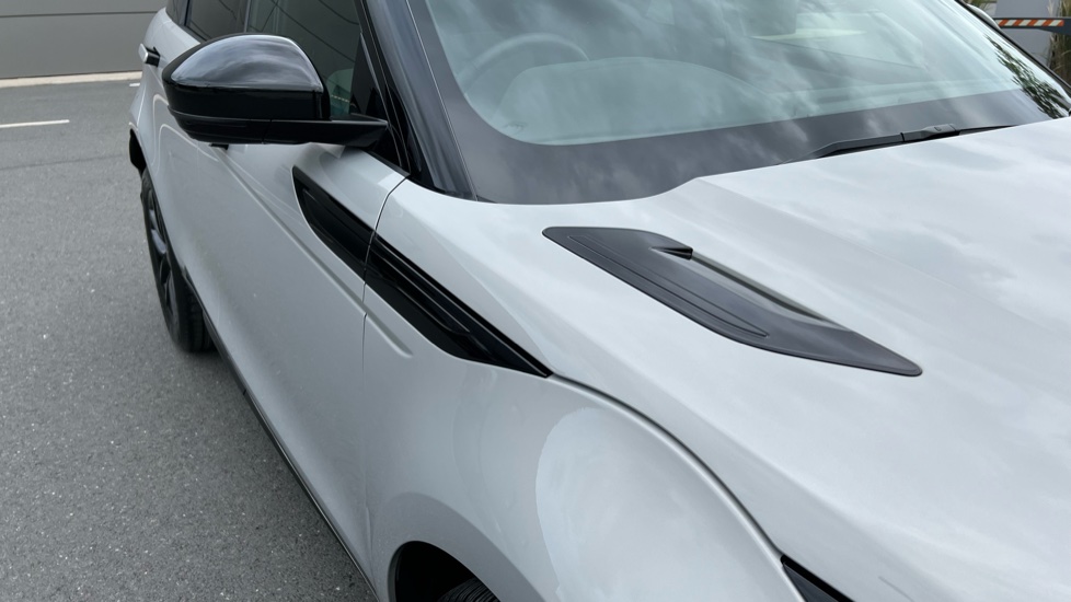 Land Rover Range Rover Evoque 2.0 D200 Edition 5dr Auto Diesel Hatchback - Image 20